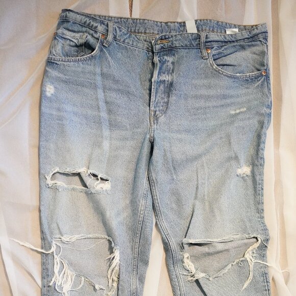 WOMEN'S H&M 90's Distressed Boyfriend Jeans - Picture 1 of 7
